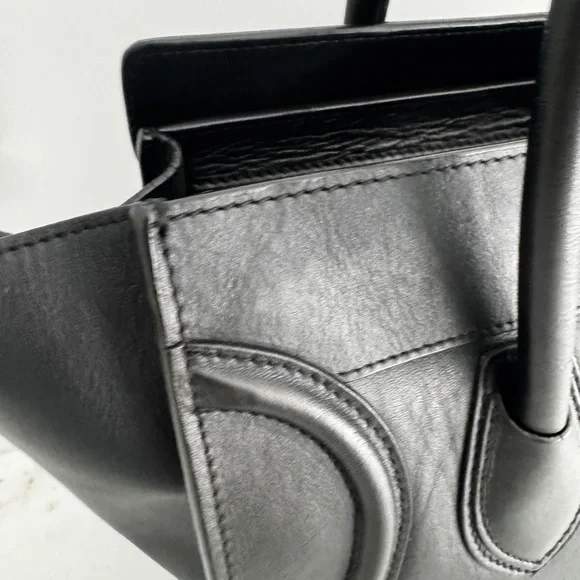 CÉLINE
Black Calfskin Luggage Tote - Picture 5 of 7